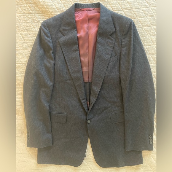 J. G. HOOK Vintage 80’s Subtle Stripe 2-Button Wool Suit in Charcoal Size 40 R - Picture 2 of 14